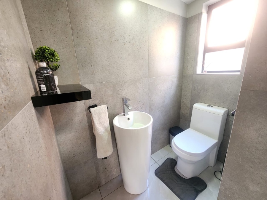 3 Bedroom Property for Sale in Rustenburg Central North West